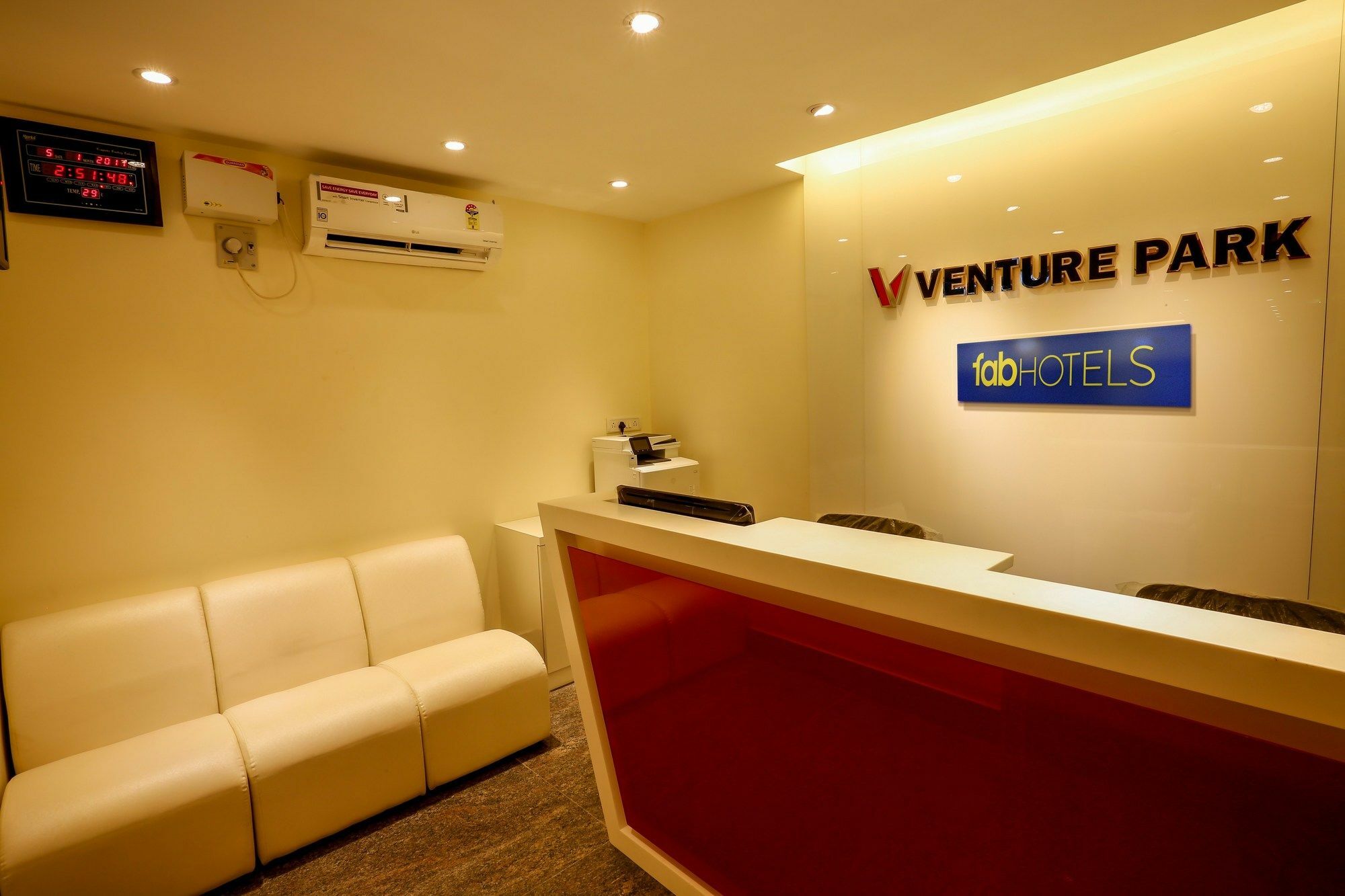 Venture Park, Omr, Thoraipakkam, Chennai Hotel Exterior foto