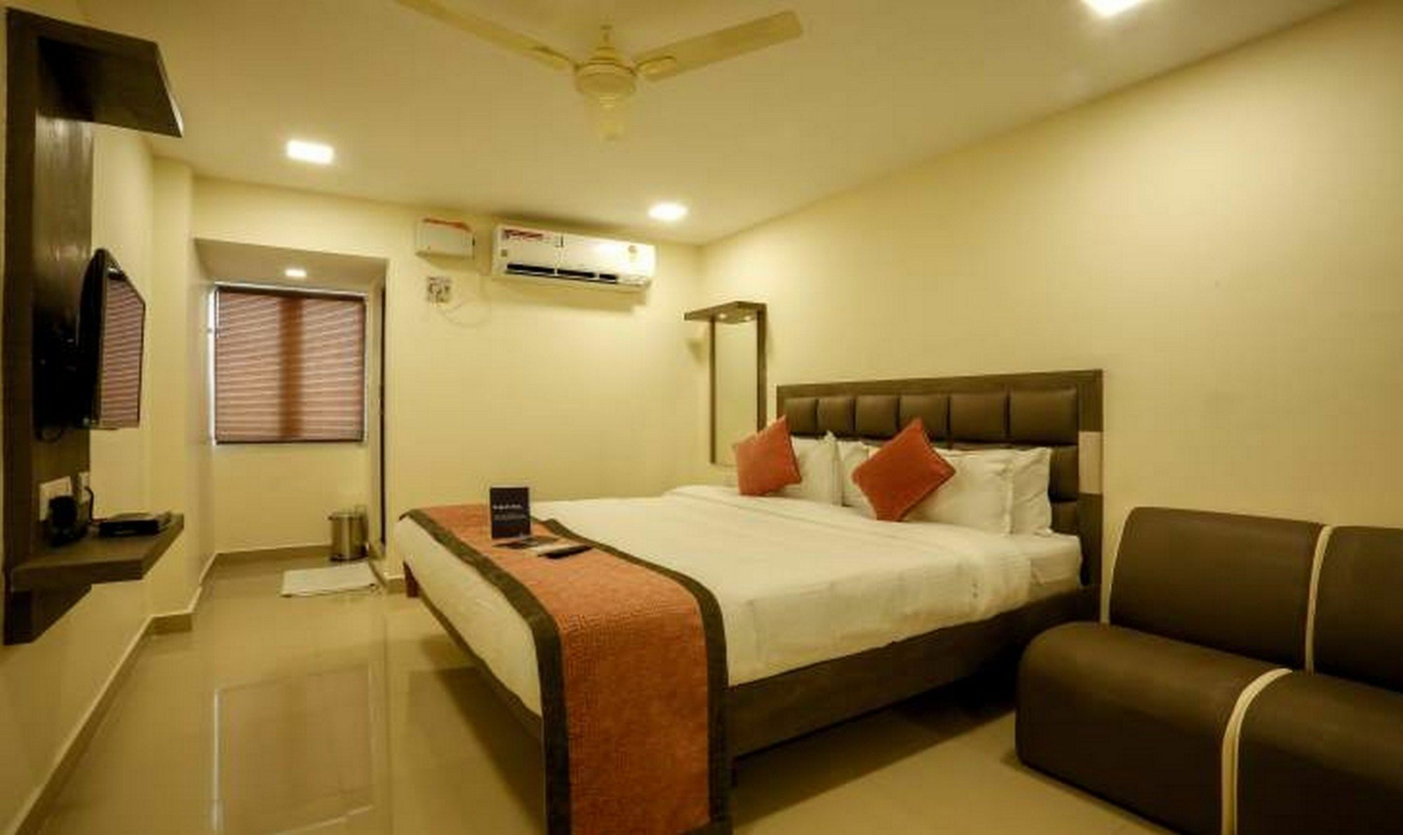Venture Park, Omr, Thoraipakkam, Chennai Hotel Exterior foto