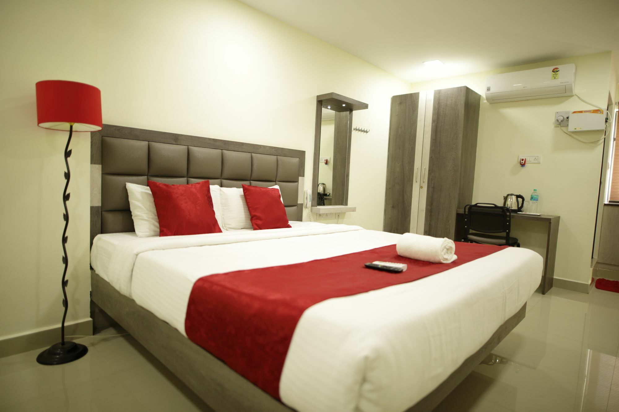 Venture Park, Omr, Thoraipakkam, Chennai Hotel Exterior foto