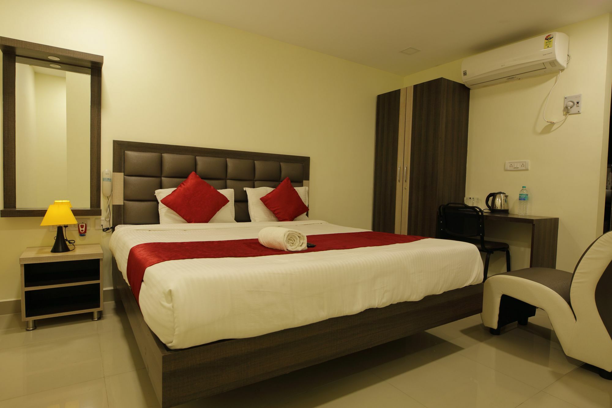 Venture Park, Omr, Thoraipakkam, Chennai Hotel Exterior foto