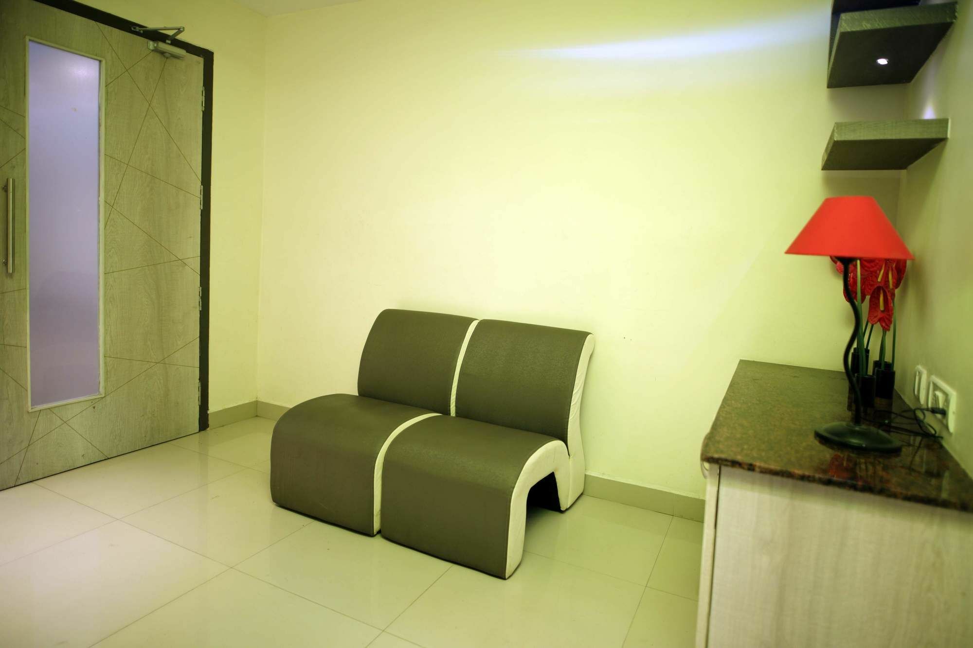 Venture Park, Omr, Thoraipakkam, Chennai Hotel Exterior foto